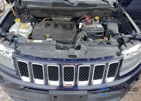 2016 Jeep Compass Sport z USA, uszkodzony, nr VIN 1C4NJDBB7GD713652